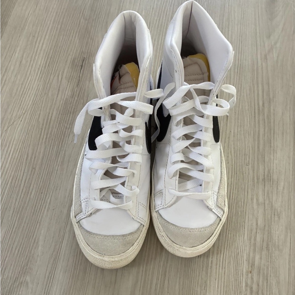 Nike Women's Blazer High Top White and Black Sneakers - Picture 2 of 6